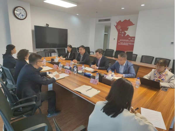 大华会计师事务所执行总裁 杨晨辉博士到访在线老虎机