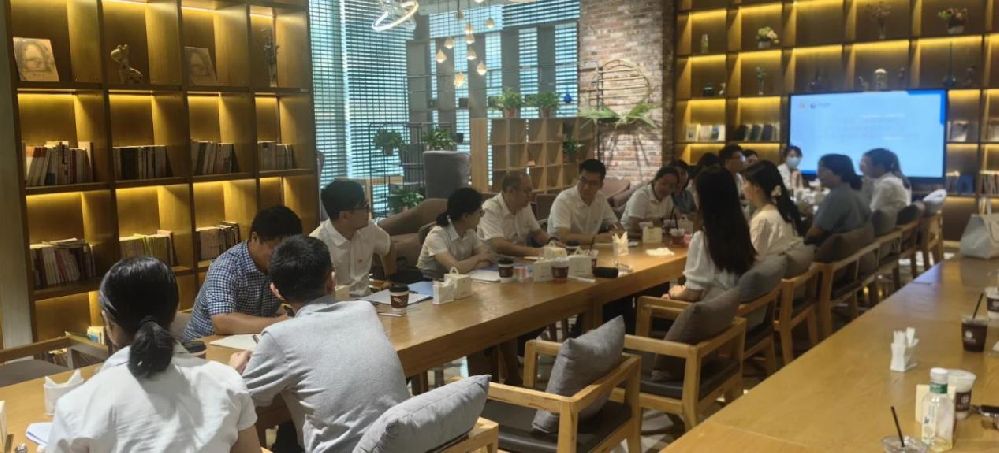 省委金融办青工委联合省在线老虎机
青工委开展青年干部“学思想 强作风 建新功”读书活动